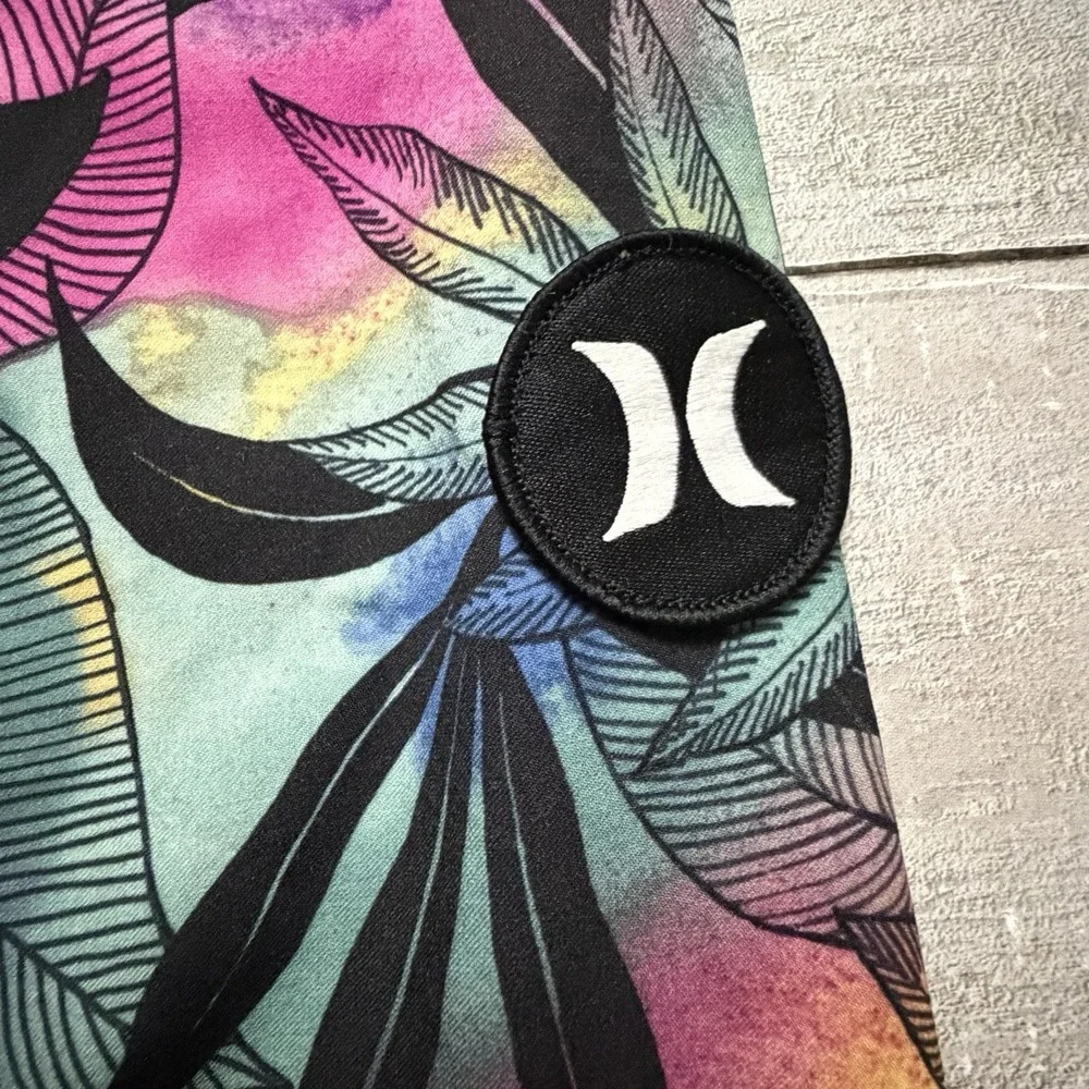 Hurley Phantom Spray Gun Tropical Floral Flower Boardshorts Swim Trunks Size 32‎